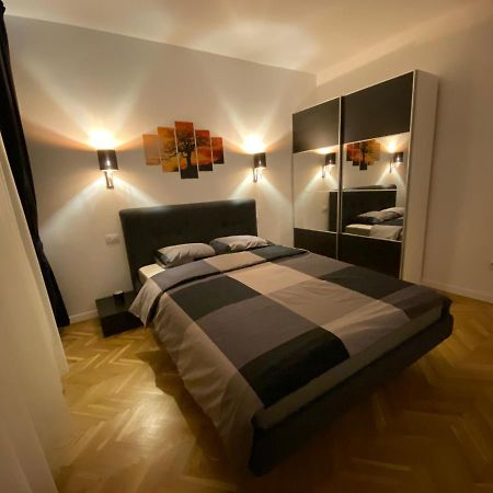 Center Loft Apartman Bodzavásár Kültér fotó