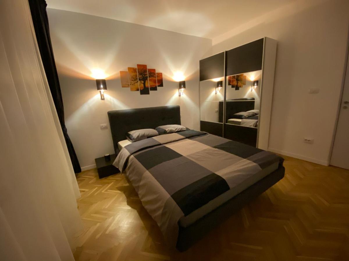 Center Loft Apartman Bodzavásár Kültér fotó